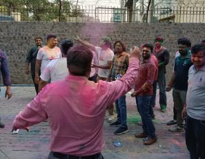 holi25c