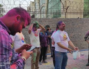 holi25e